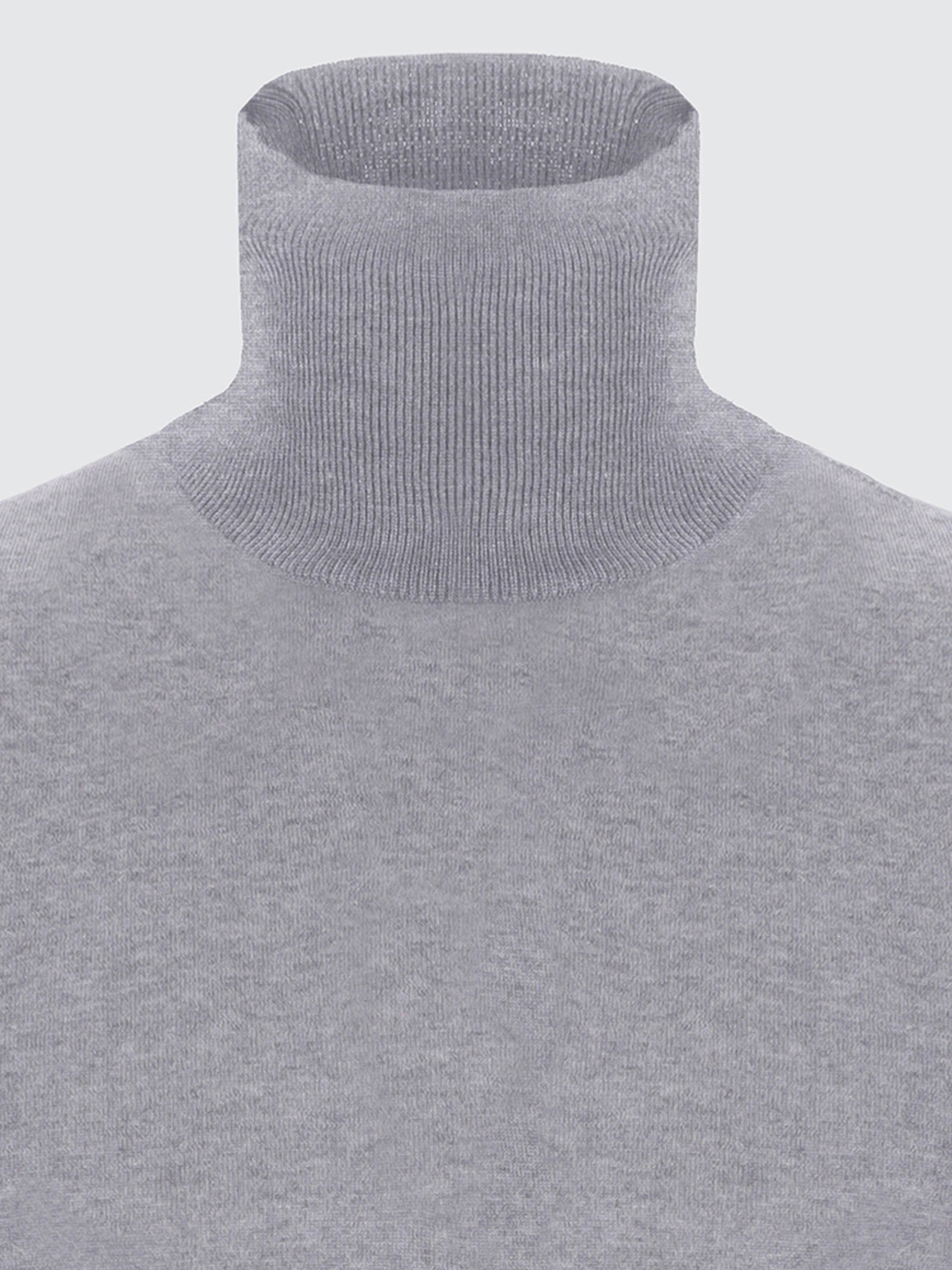 Wool Cashmere Blend Turtleneck Sweater