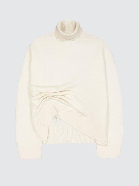 Oversized Asymmetrical Turtleneck In Merino Wool And Cashmere