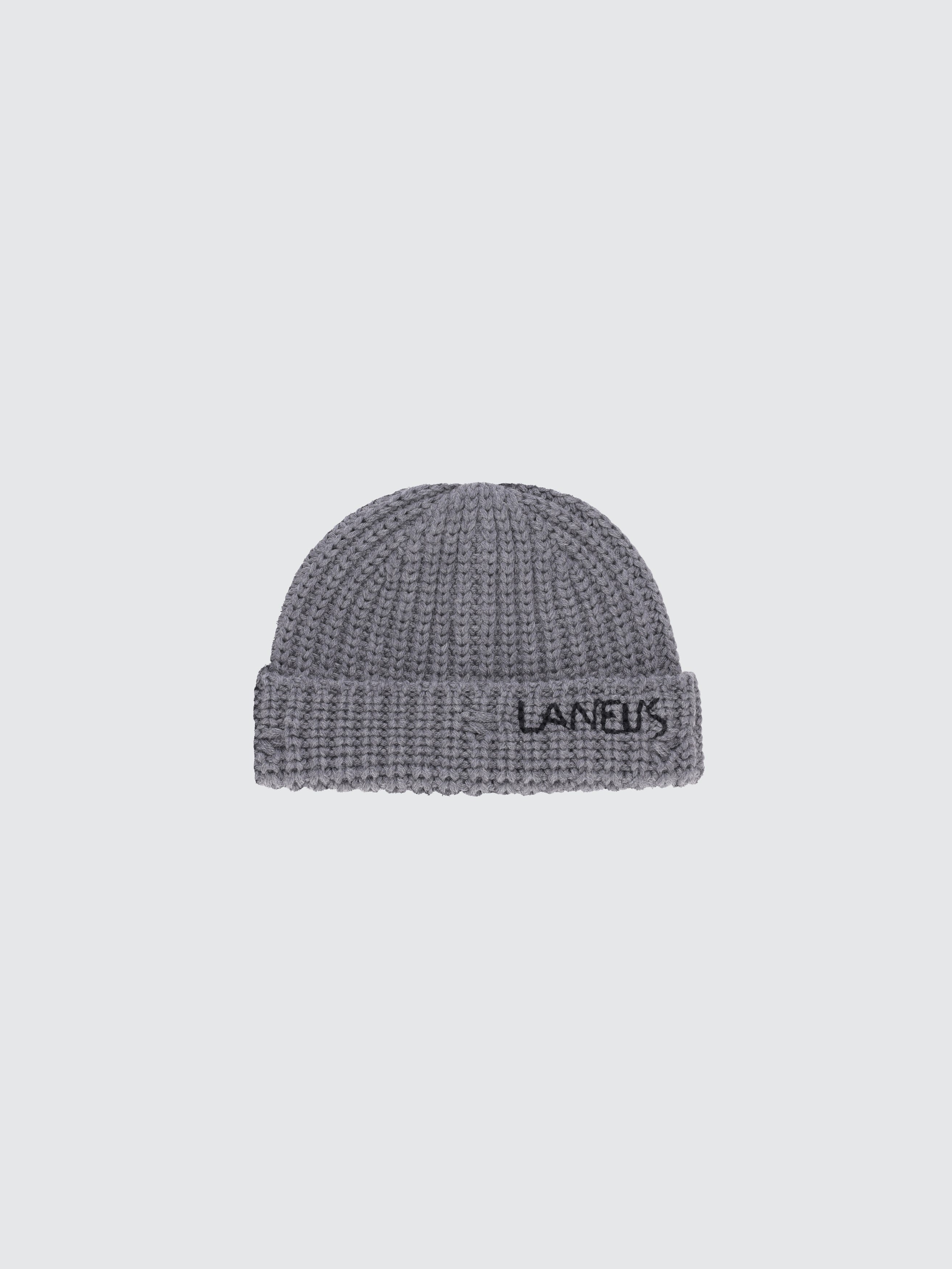 Wide-ribbed wool beanie
