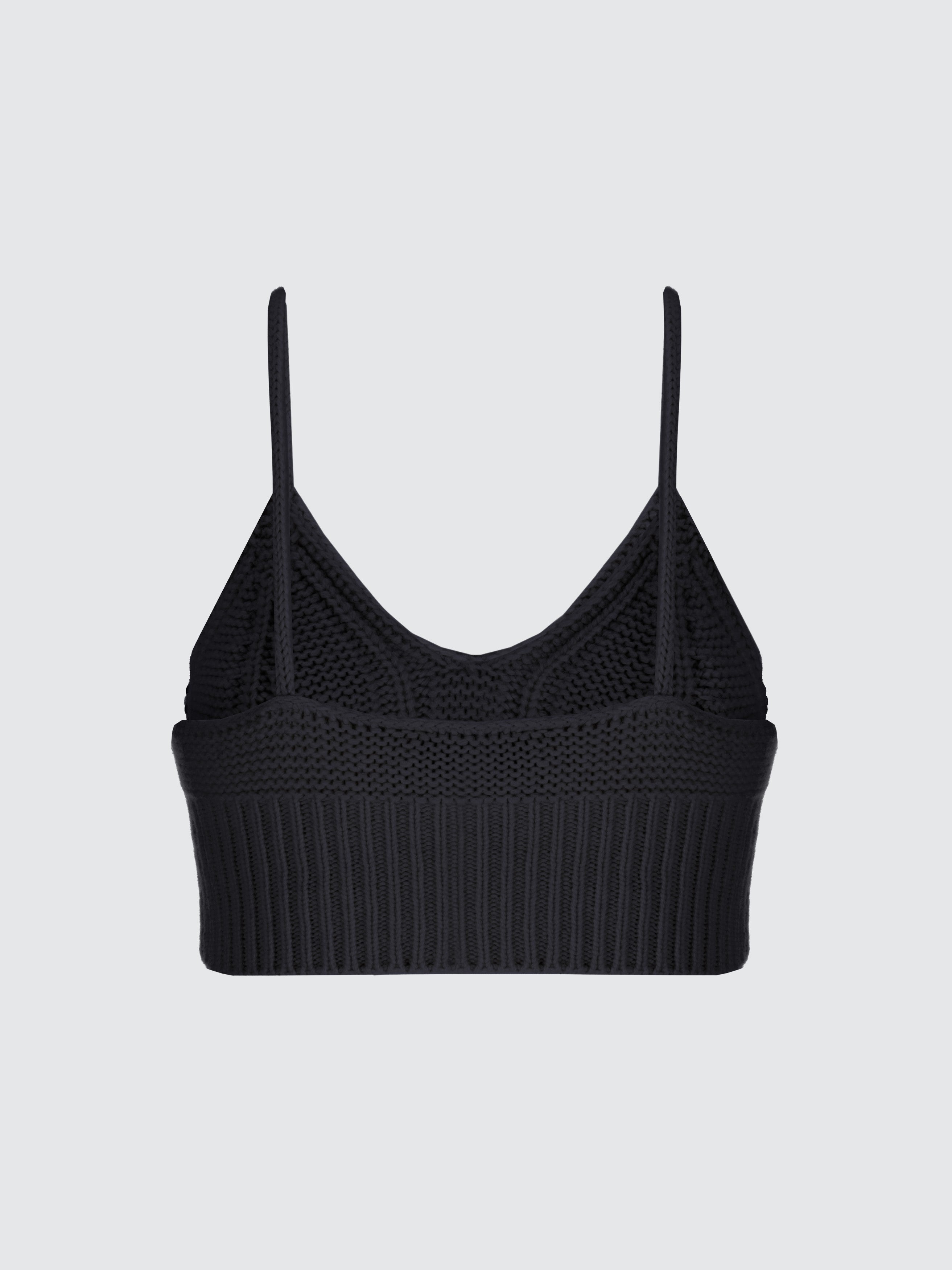 Top crop in maglia studs