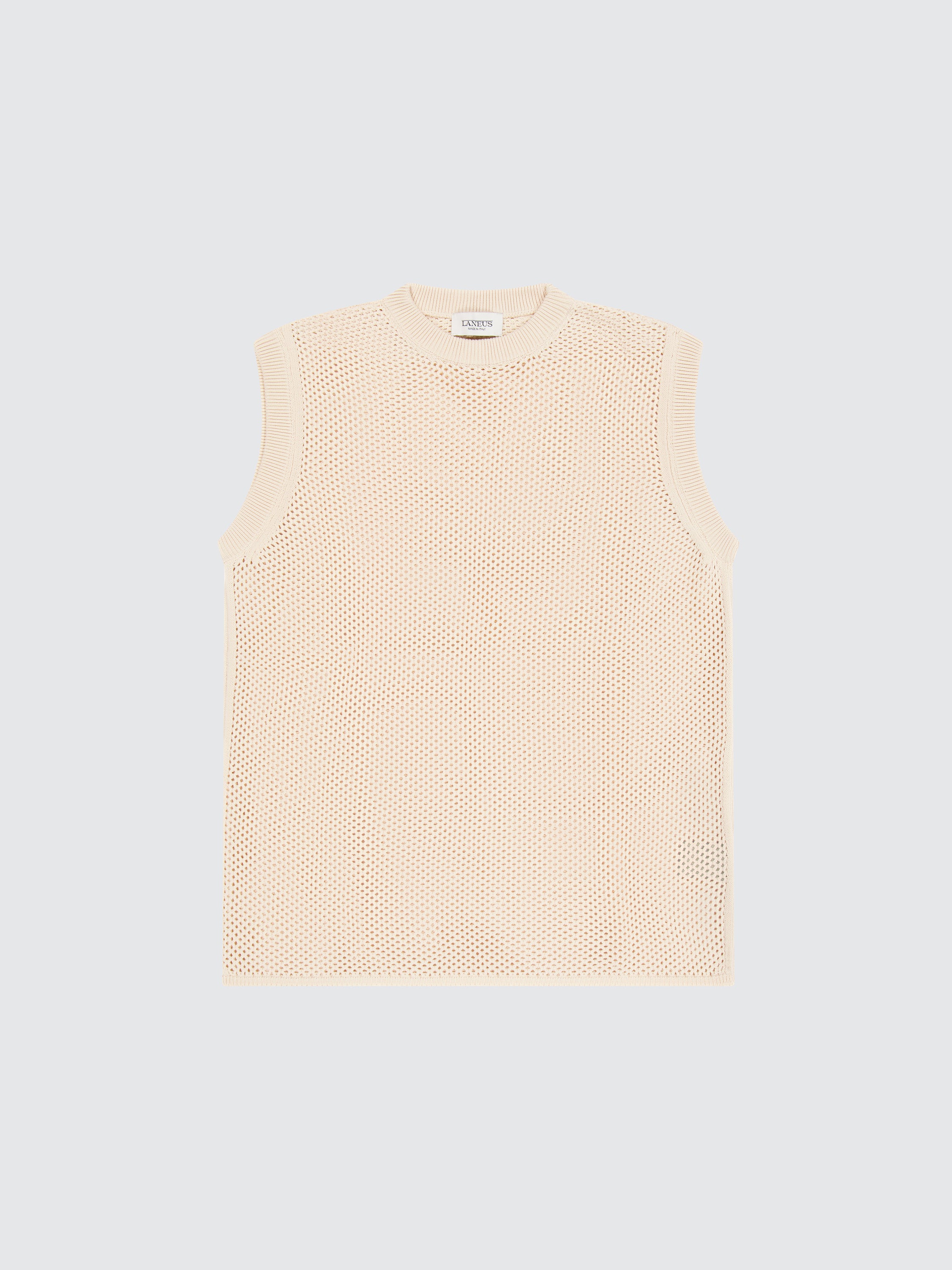 Boxy knitted vest